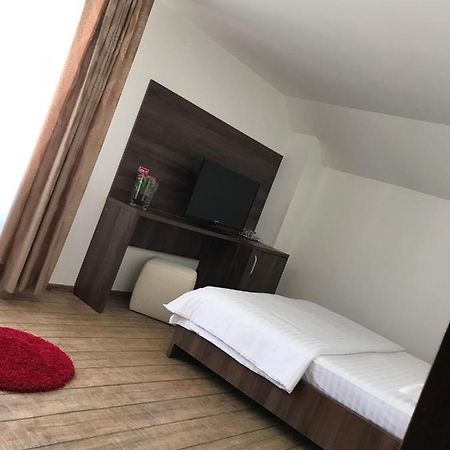 Pensiunea Montana Borsa Mm Băile Borşa المظهر الخارجي الصورة